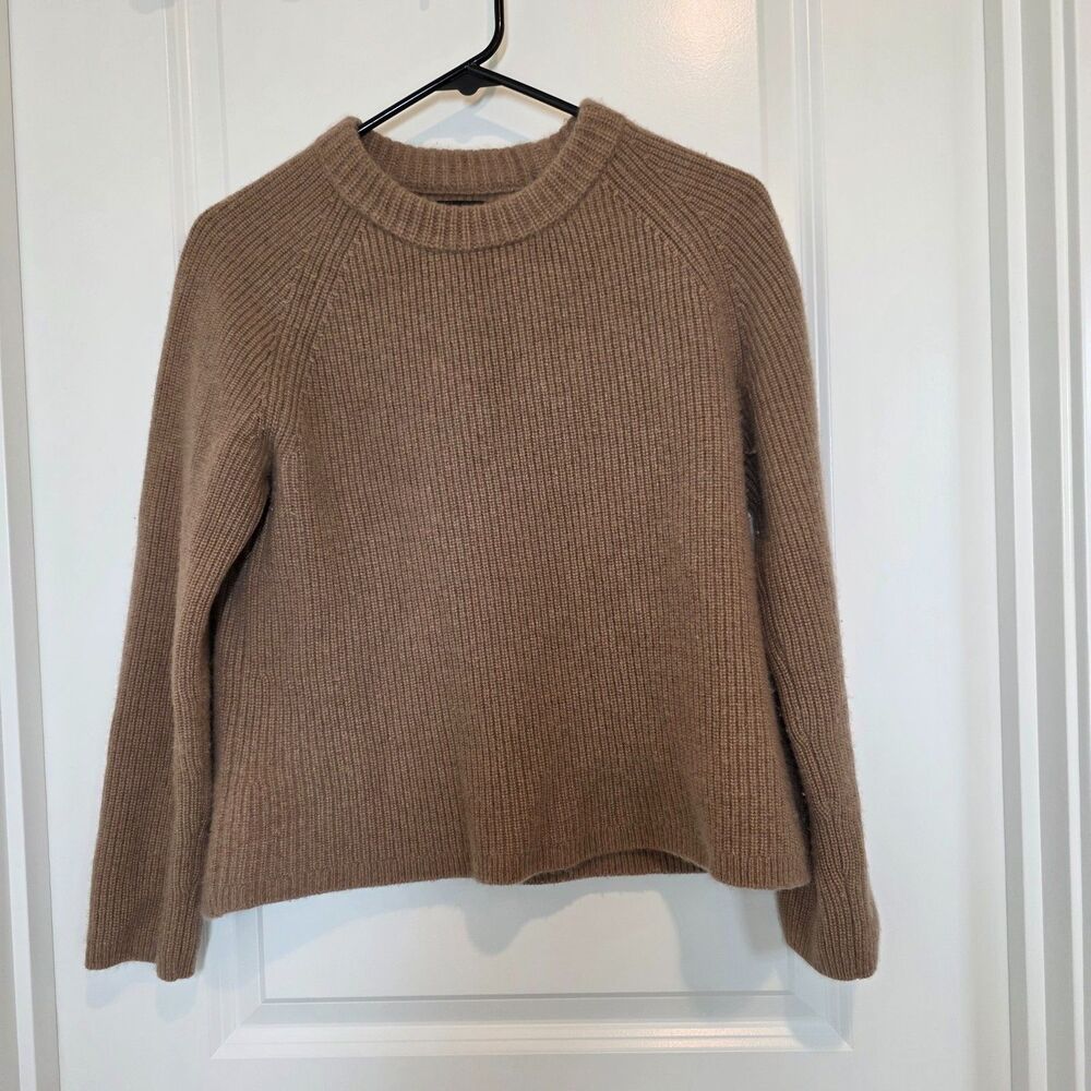 Quince 100% Mongolian Cashmere Sweater Sz M Quiet Luxury Old Money Fisherman